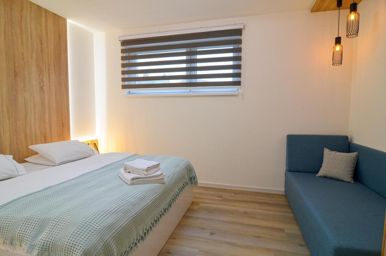 Apartment Astrid 4 *